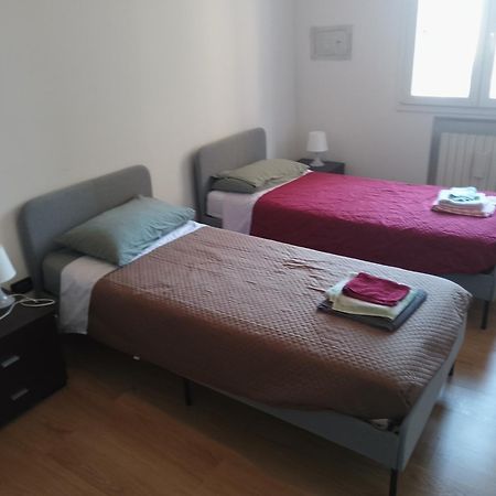 Bologna Quartiere Savena - Appartamento Di Stefano Стая снимка